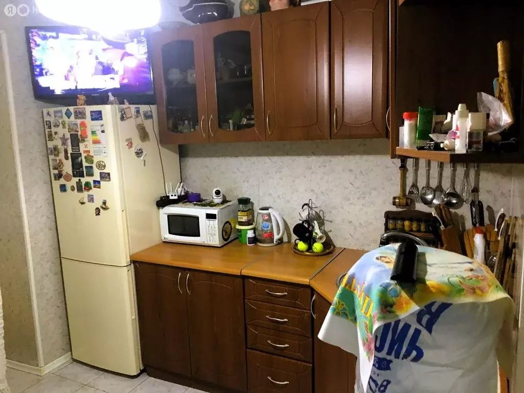 3-комнатная квартира: Астрахань, улица Куликова, 50 (73 м) - Фото 1