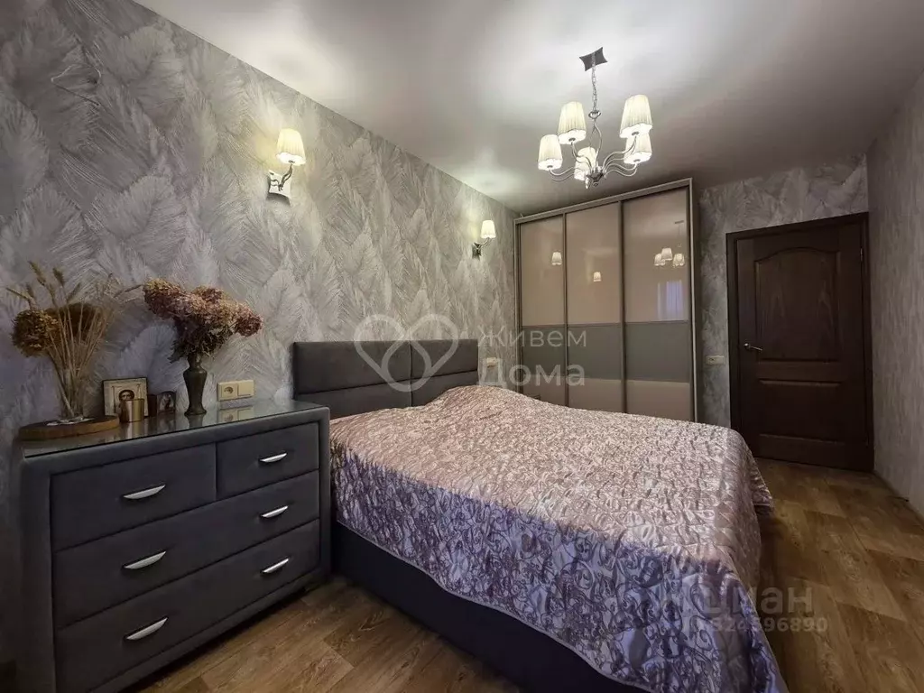 3-к кв. Волгоградская область, Волгоград Библиотечная ул., 9 (65.9 м) - Фото 1