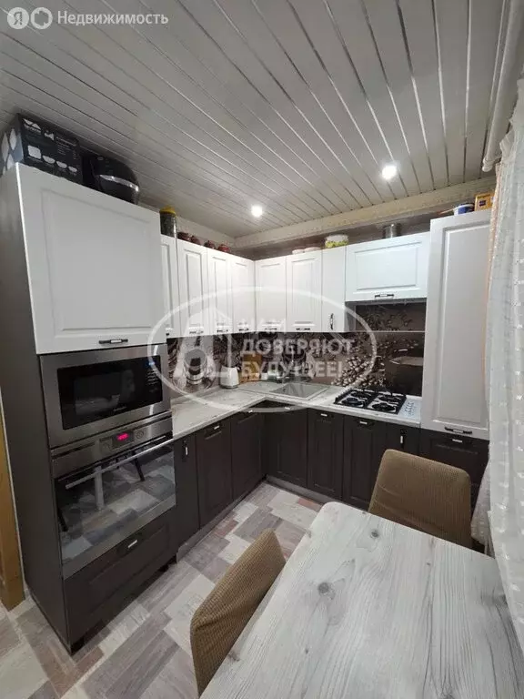3-комнатная квартира: Чусовой, улица Мира, 8 (61.7 м) - Фото 1