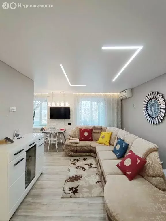 3-комнатная квартира: Амурск, проспект Победы, 4 (56.8 м) - Фото 1