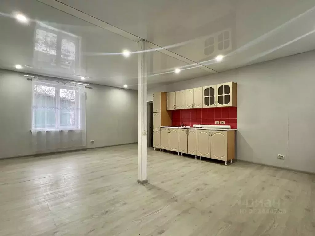 Дом в Саратовская область, Саратов проезд 1-й Еловый, 9 (74 м) - Фото 0