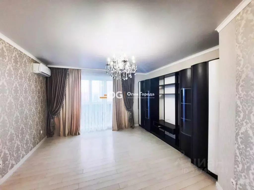 2-к кв. Брянская область, Брянск ул. Горбатова, 22 (61.0 м) - Фото 0
