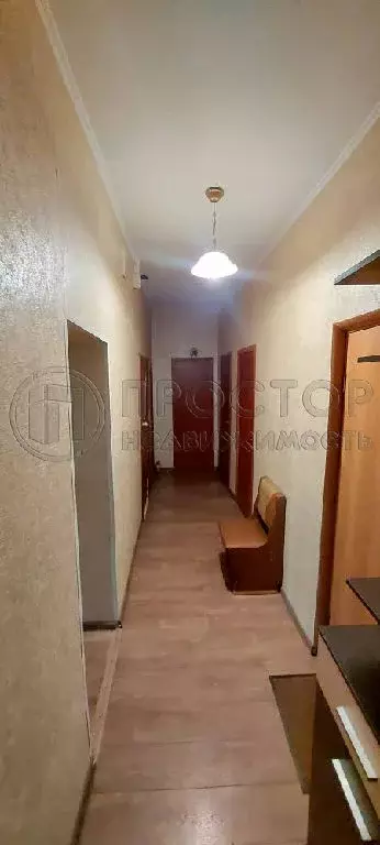 Продается комната в 5-комнатной квартире - Фото 2