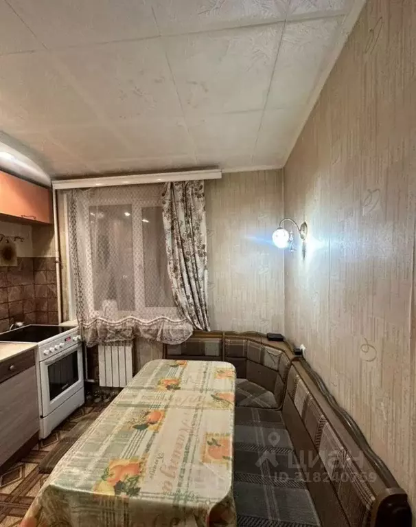 2-к кв. Ханты-Мансийский АО, Сургут ул. Бахилова, 6 (42.0 м) - Фото 1