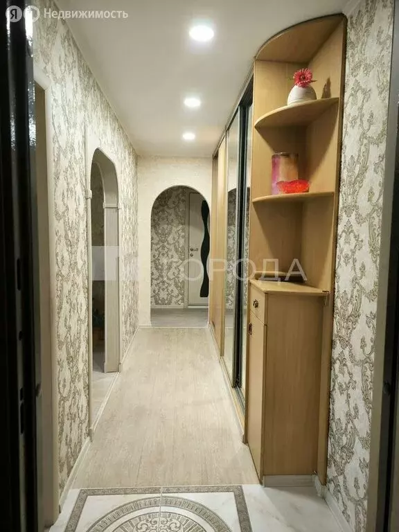 3-комнатная квартира: Краснообск, 2-й микрорайон, 202 (63.9 м) - Фото 1
