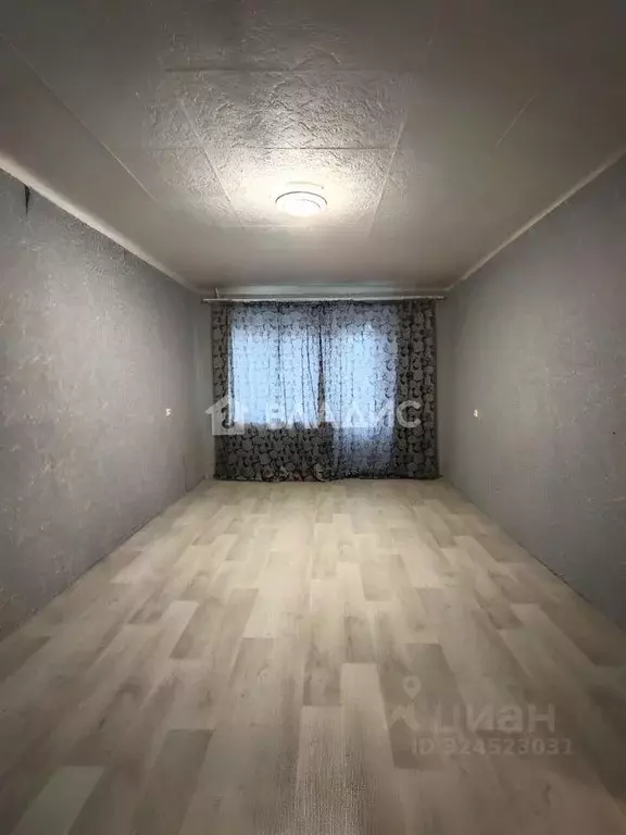 1-к кв. Иркутская область, Иркутск Подаптечная ул., 12 (31.4 м) - Фото 1