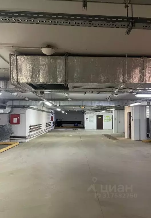 Гараж в Санкт-Петербург Туристская ул., 28к1 (18 м) - Фото 0