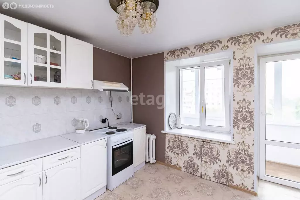 4-комнатная квартира: Тюмень, Харьковская улица, 48 (75 м) - Фото 1