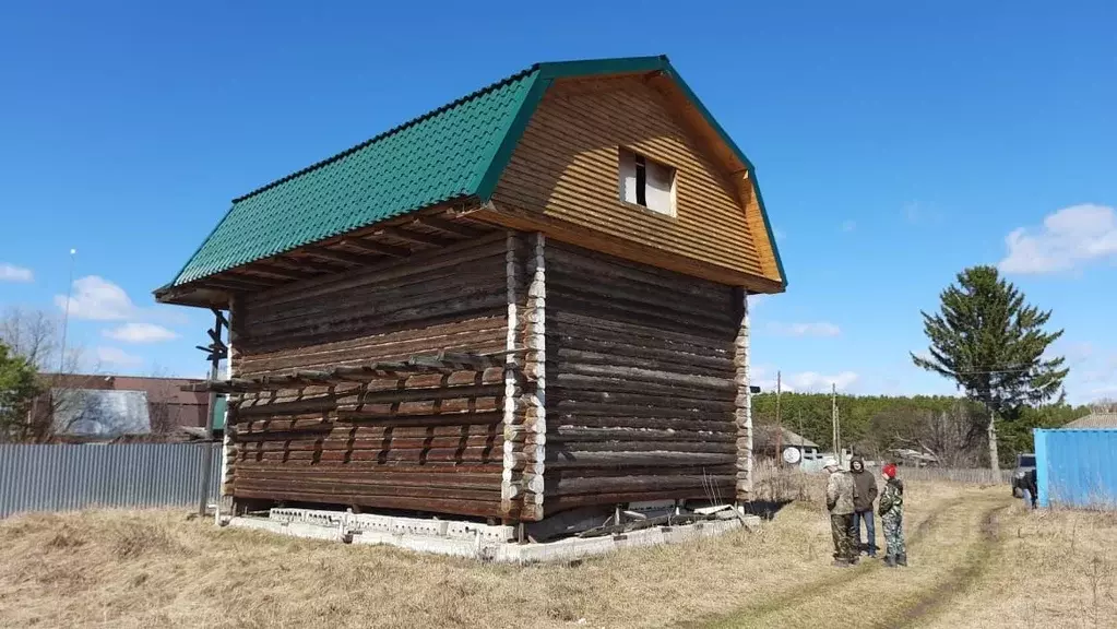 Дом в Омская область, Муромцевский район, Бергамакское с/пос, д. ... - Фото 0