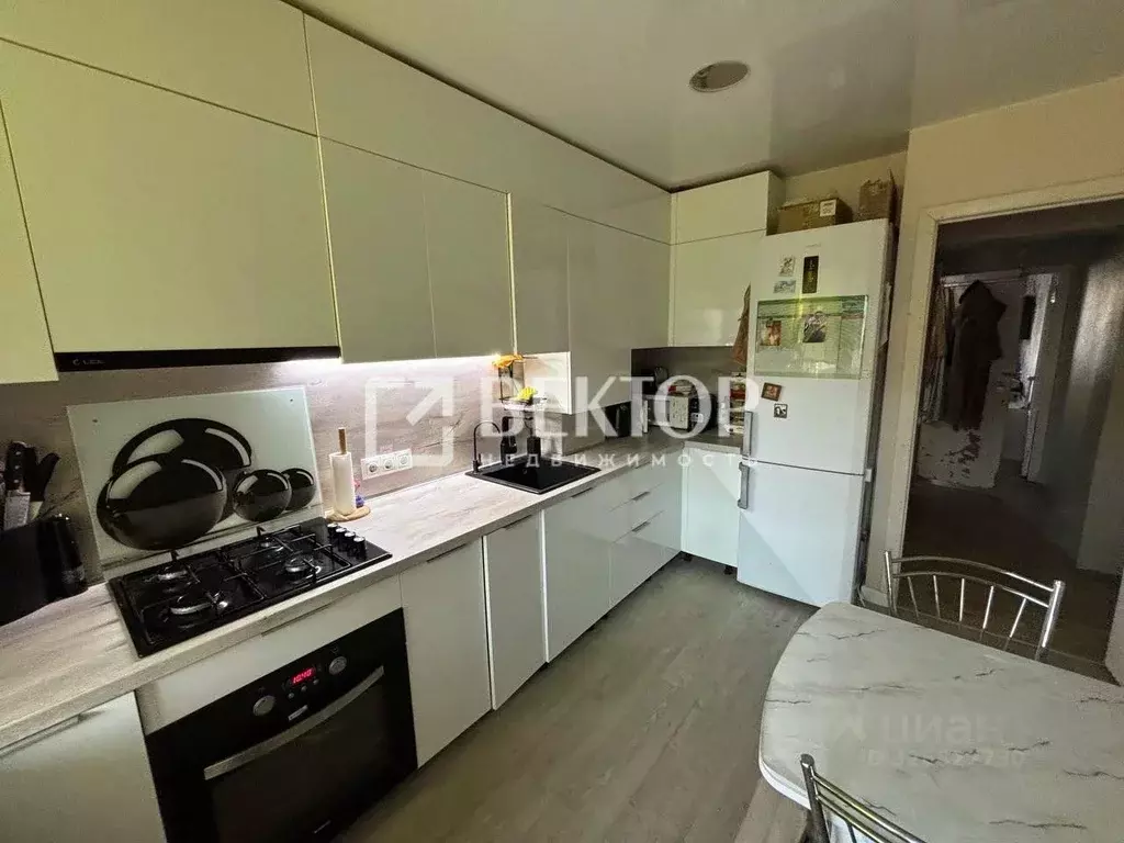 3-к кв. Ивановская область, Кохма просп. Героев, 3 (67.0 м) - Фото 1