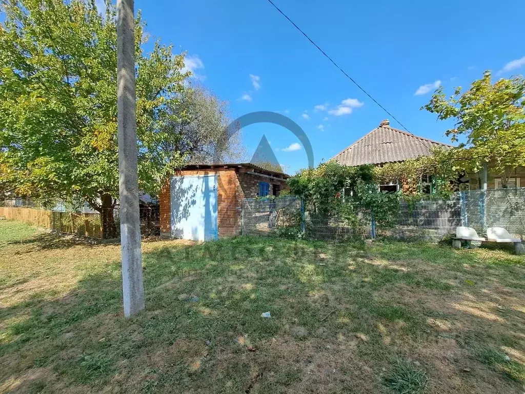 Дом в Краснодарский край, Апшеронский район, Тверское с/пос, Тверская ... - Фото 1