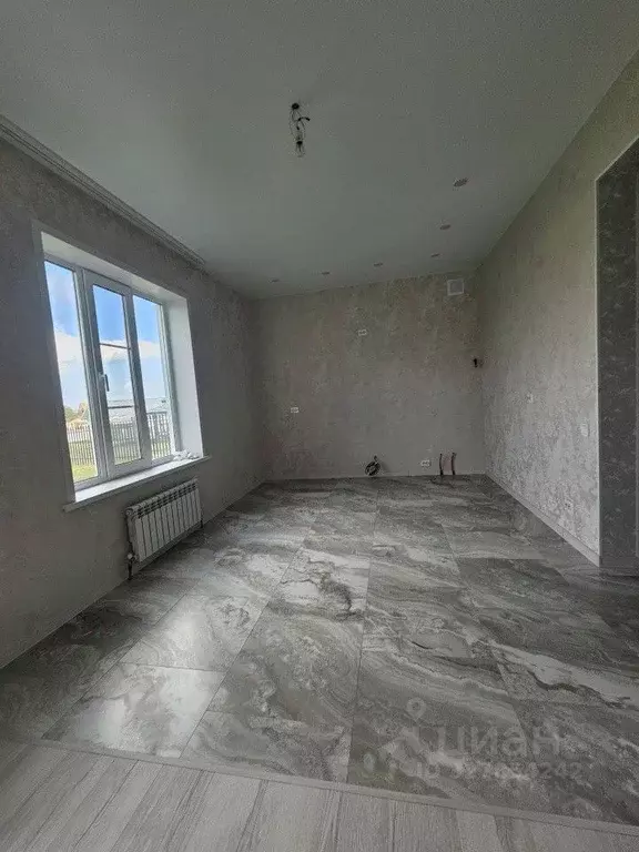 Дом в Калужская область, Жуковский муниципальный округ, д. Алопово  ... - Фото 1