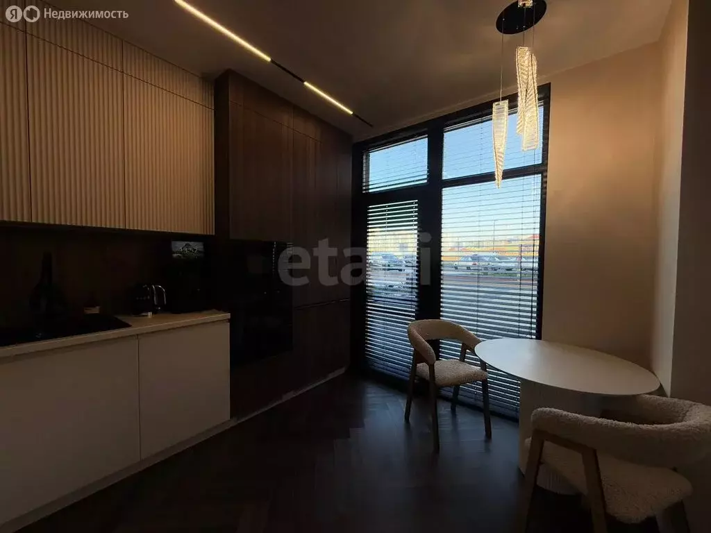 3-комнатная квартира: Симферополь, проспект Александра Суворова, 21 ... - Фото 1