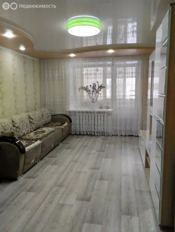 3-комнатная квартира: село Кандры, улица Матросова, 9 (63.2 м) - Фото 1