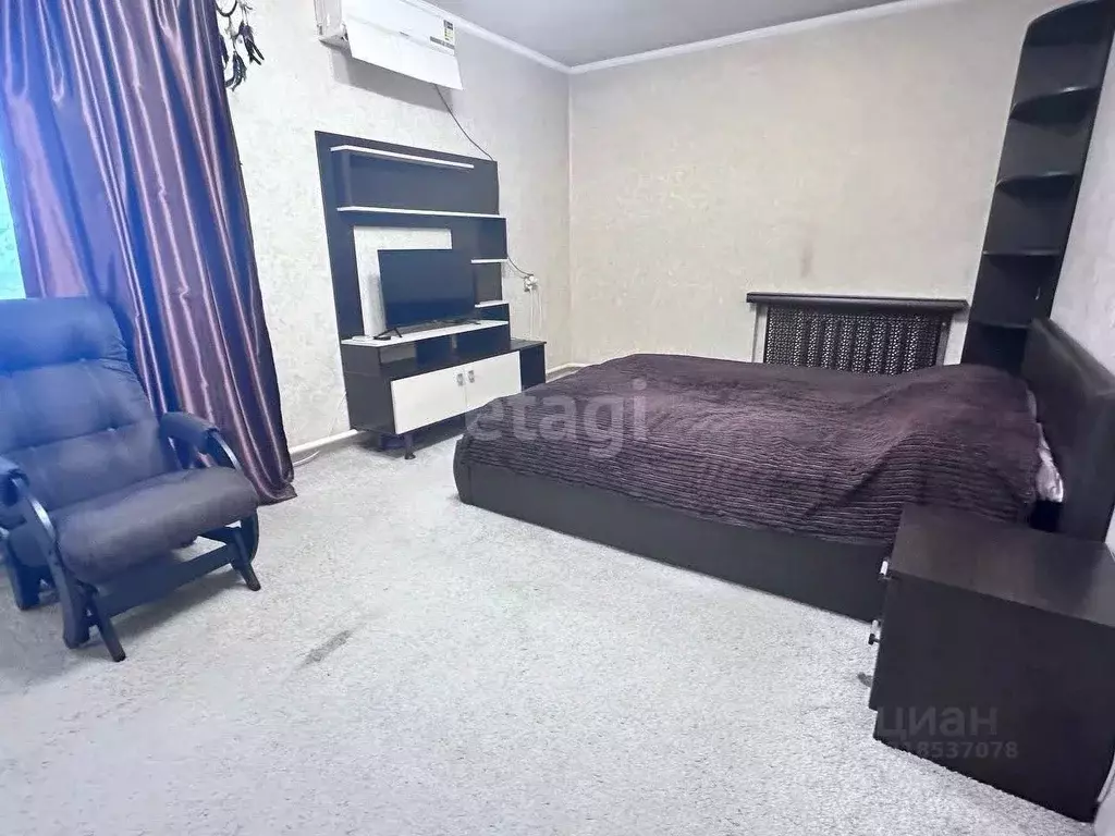 3-к кв. Краснодарский край, Новороссийск Суворовская ул., 52 (71.9 м) - Фото 0