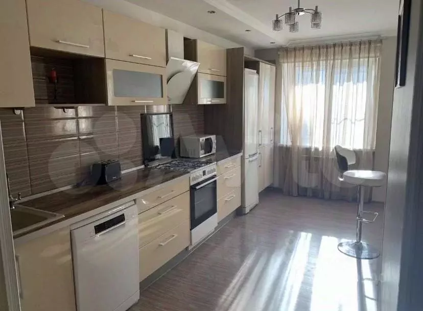 4-к кв. Калужская область, Калуга ул. Чехова, 13А (129.0 м) - Фото 1