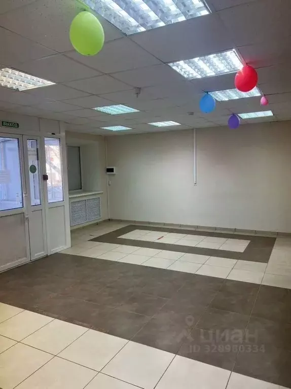 Торговая площадь в Пермский край, Пермь ул. Ленина, 84 (50 м) - Фото 2