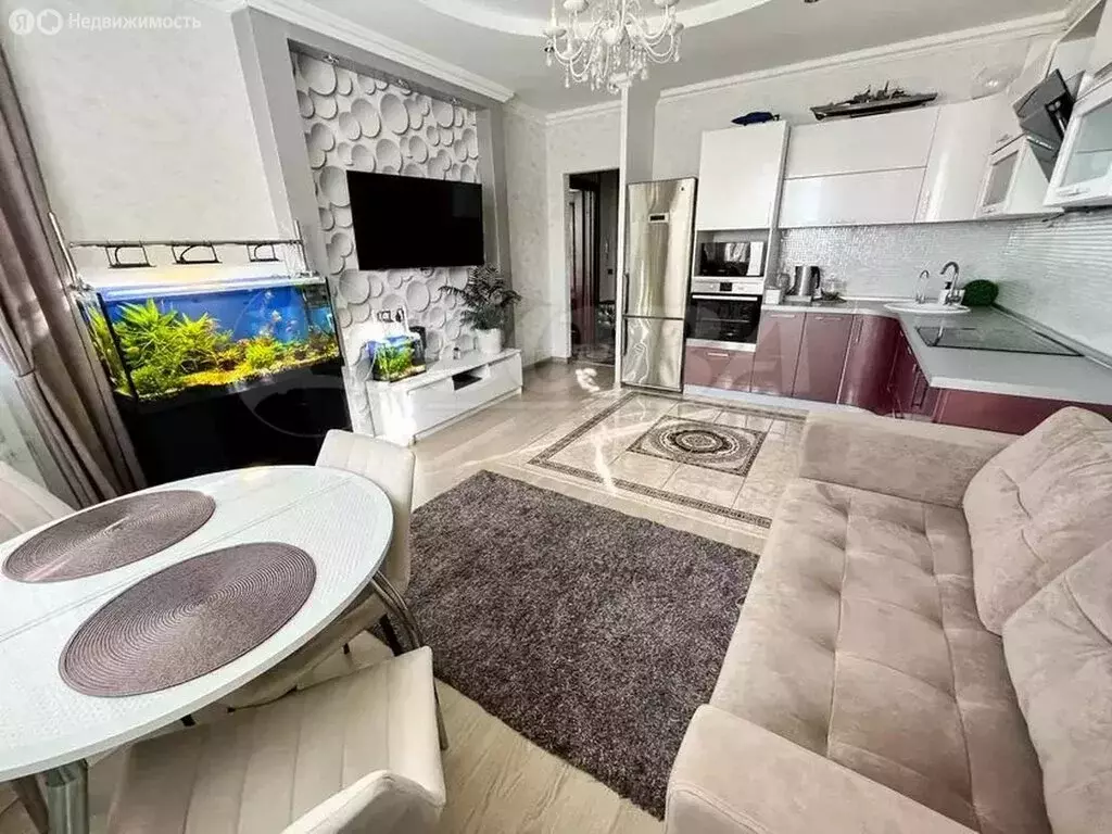 1-комнатная квартира: Тюмень, улица Революции, 228к4 (41 м) - Фото 1