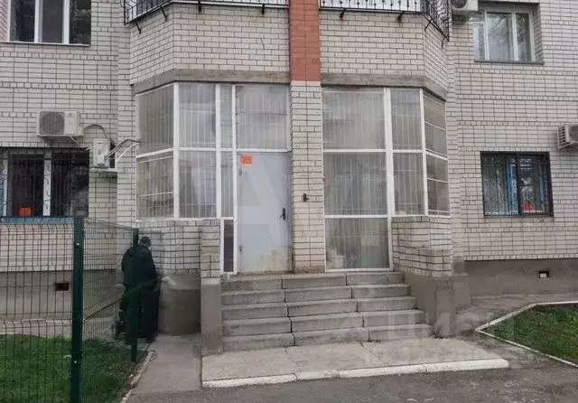 Торговая площадь в Саратовская область, Энгельс наб. Имени ... - Фото 1