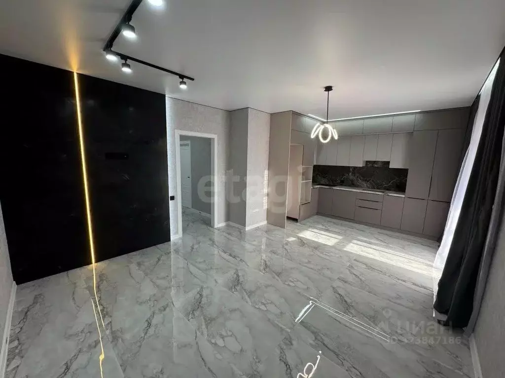 Дом в Ставропольский край, Михайловск Шпаковский район, ул. Павла ... - Фото 1