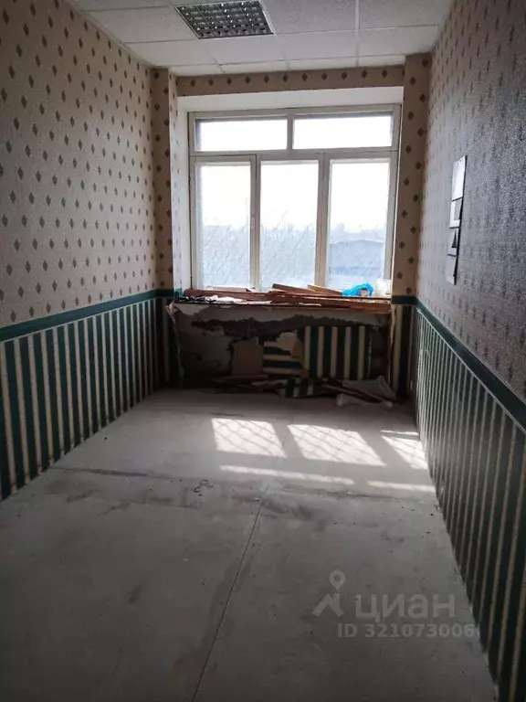 Помещение свободного назначения в Владимирская область, Ковров ул. ... - Фото 0