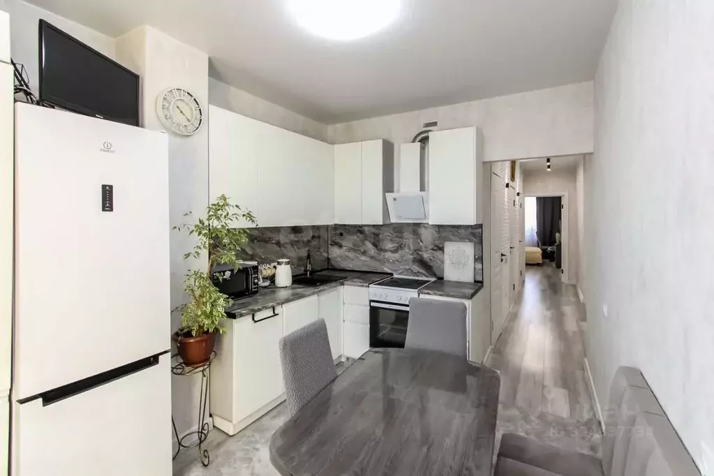 2-к кв. Тюменская область, Тюмень ул. Ветеранов Труда, 9А (64.0 м) - Фото 1