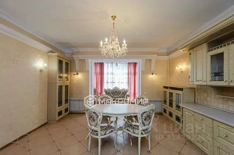 4-к кв. Брянская область, Брянск ул. Костычева, 68к2 (294.6 м) - Фото 1