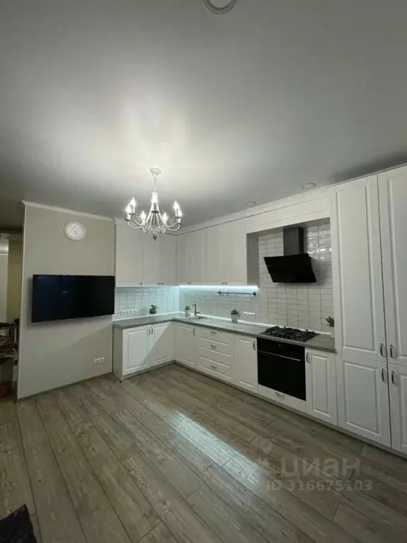 3-к кв. Астраханская область, Астрахань ул. Космонавтов, 18к4 (60.0 м) - Фото 1