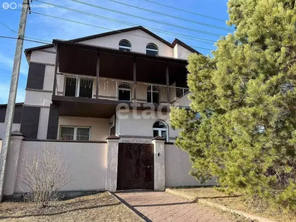 Дом в посёлок Московский, Центральная улица (224 м) - Фото 1