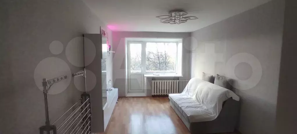 1-к. квартира, 30 м, 5/5 эт. - Фото 0