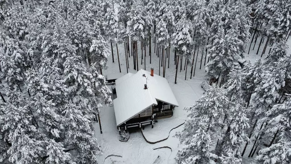 Дом в Карелия, Медвежьегорск ул. Чкалова, 25 (300 м) - Фото 1