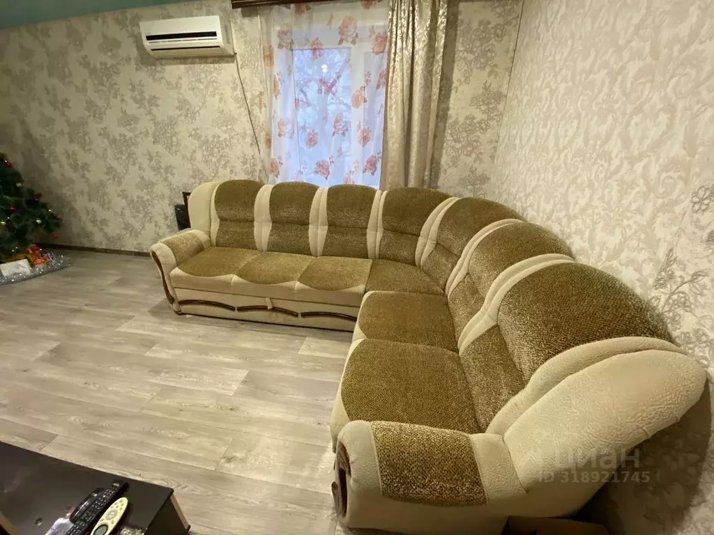 2-к кв. Крым, Керчь ул. Юных Ленинцев, 8 (44.0 м) - Фото 0