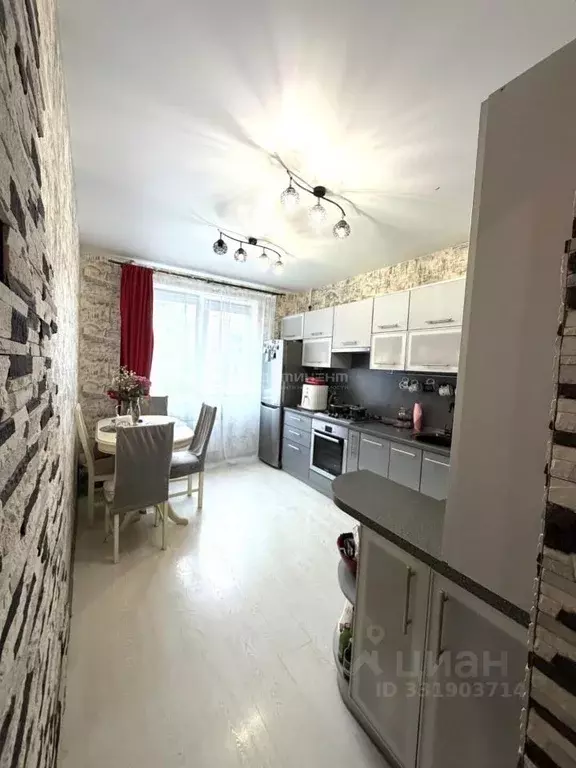 3-к кв. Владимирская область, Ковров ул. Строителей, 22к1 (63.2 м) - Фото 2