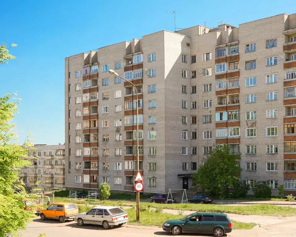 1-к кв. Кировская область, Кирово-Чепецк Сосновая ул., 40к1 (27.9 м) - Фото 1