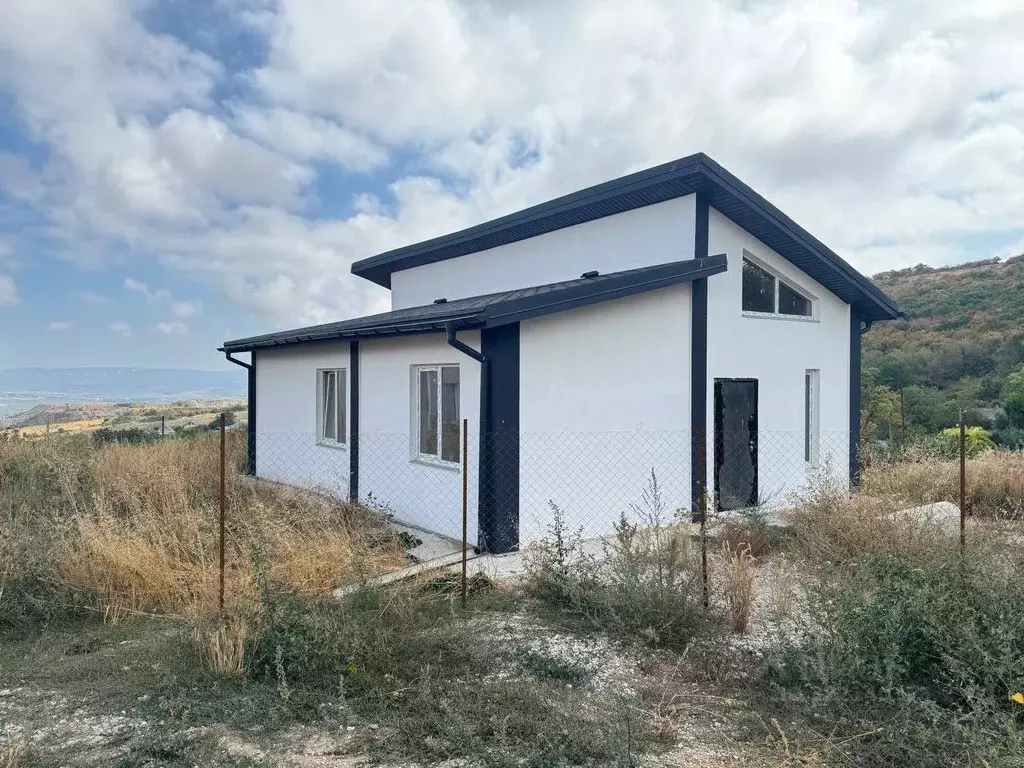 Дом в Севастополь Балаклавский муниципальный округ, с. Флотское, ул. ... - Фото 1