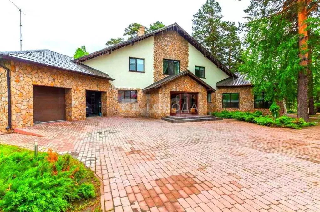 Дом в Новосибирская область, Новосибирск 1-я Каштановая ул., 1/1 (300 ... - Фото 1