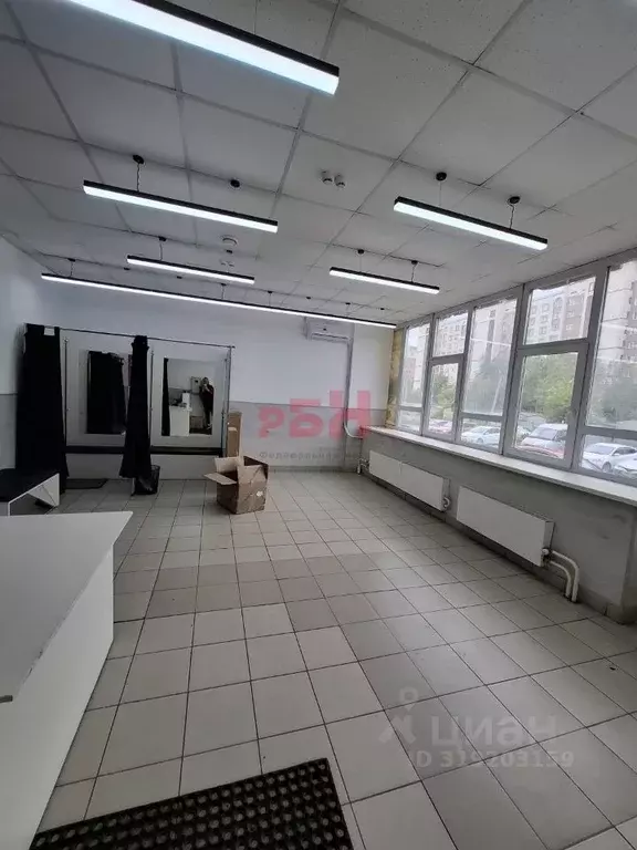 Помещение свободного назначения в Омская область, Омск ул. ... - Фото 0