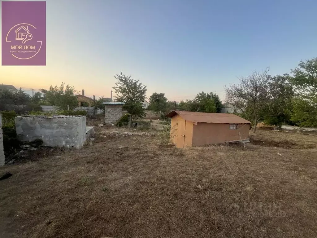 Участок в Крым, Сакский район, Суворовское с/пос, с. Великое  (4.0 ... - Фото 0