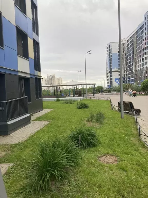 2-к кв. Санкт-Петербург бул. Головнина, 12к1 (58.0 м) - Фото 1