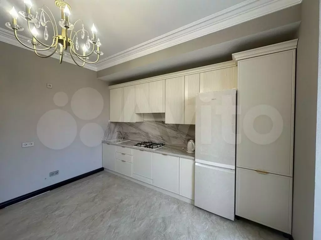 2-к. квартира, 90 м, 1/9 эт. - Фото 0