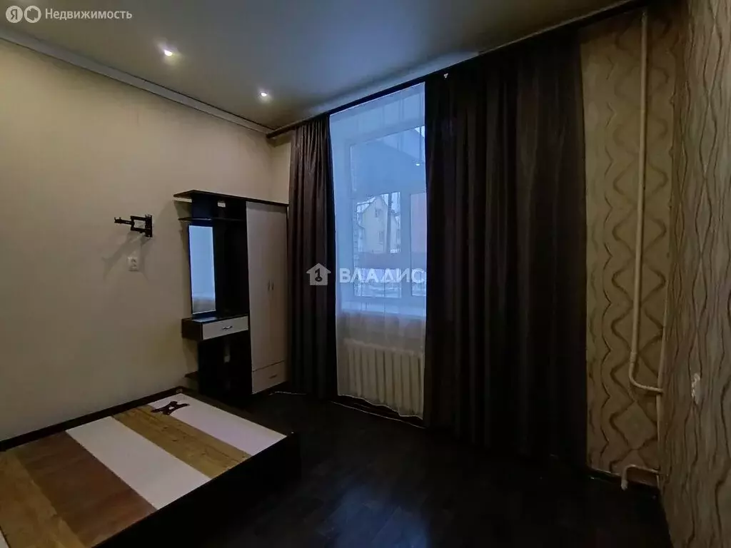 1к в 8-комнатной квартире (20.8 м) - Фото 1