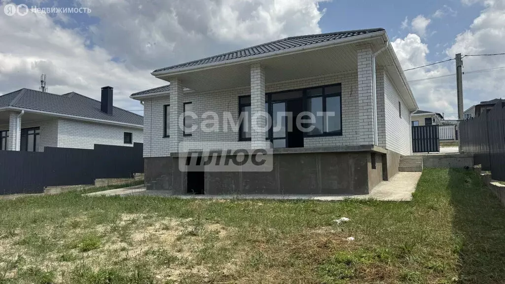 Дом в село Варваровка, Новый переулок (140 м) - Фото 1