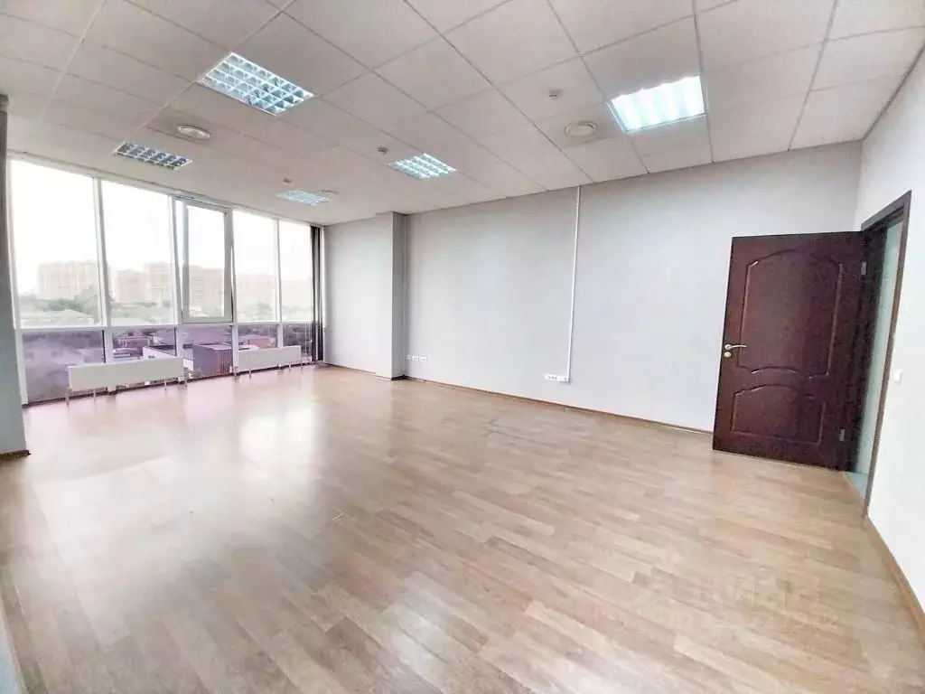 Офис в Краснодарский край, Краснодар Северная ул., 227 (86 м) - Фото 2