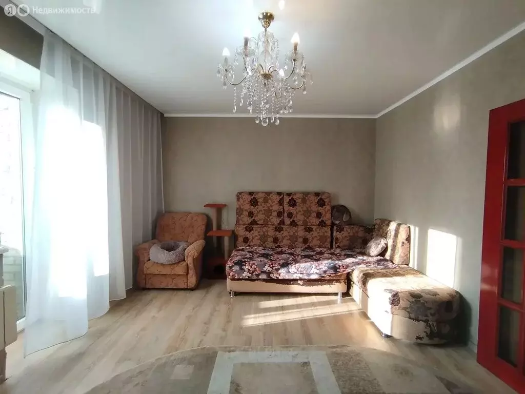 3-комнатная квартира: Минусинск, улица Гагарина, 13 (90 м) - Фото 1