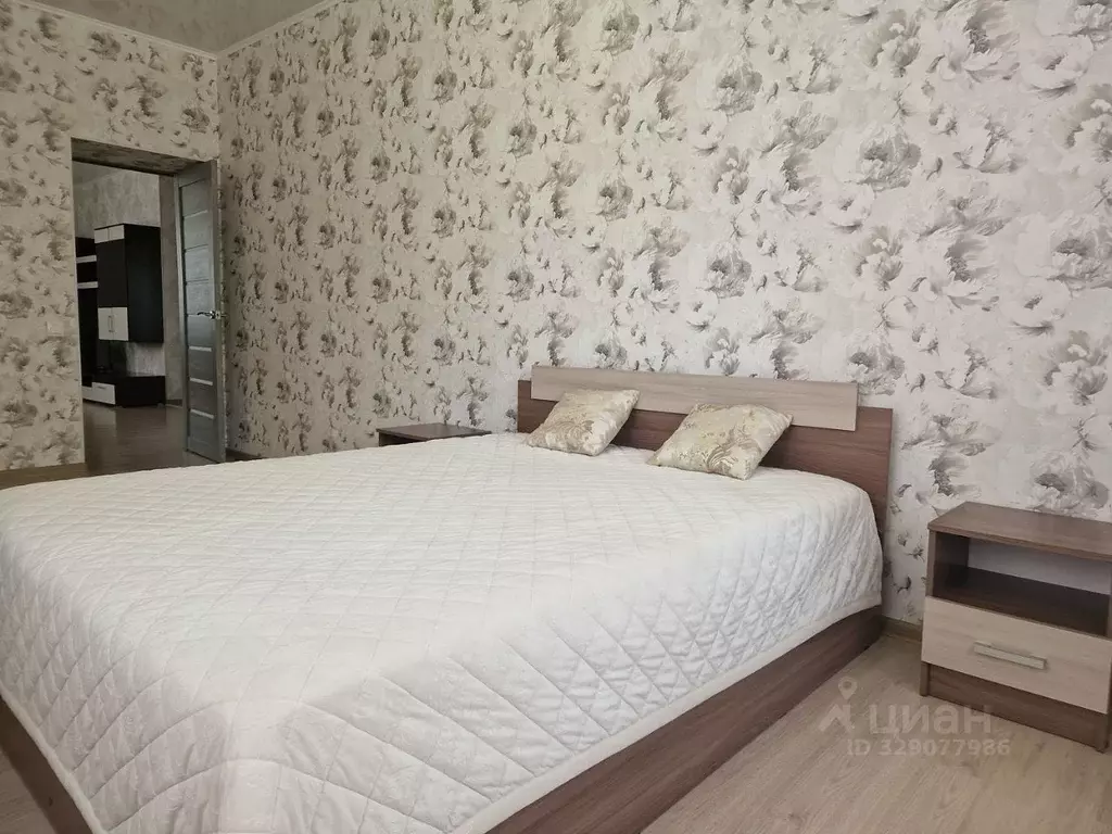 2-к кв. Омская область, Омск ул. Крупской, 14К3 (70.0 м) - Фото 2