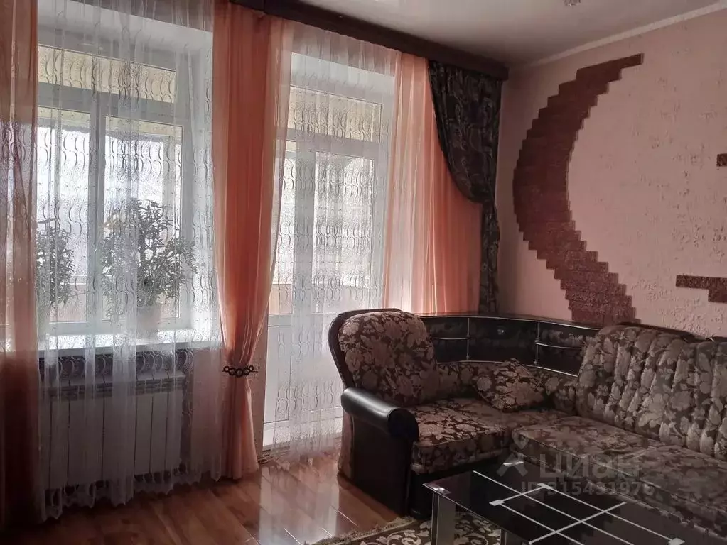 2-к кв. Свердловская область, Екатеринбург ул. 8 Марта, 179А (56.0 м) - Фото 1