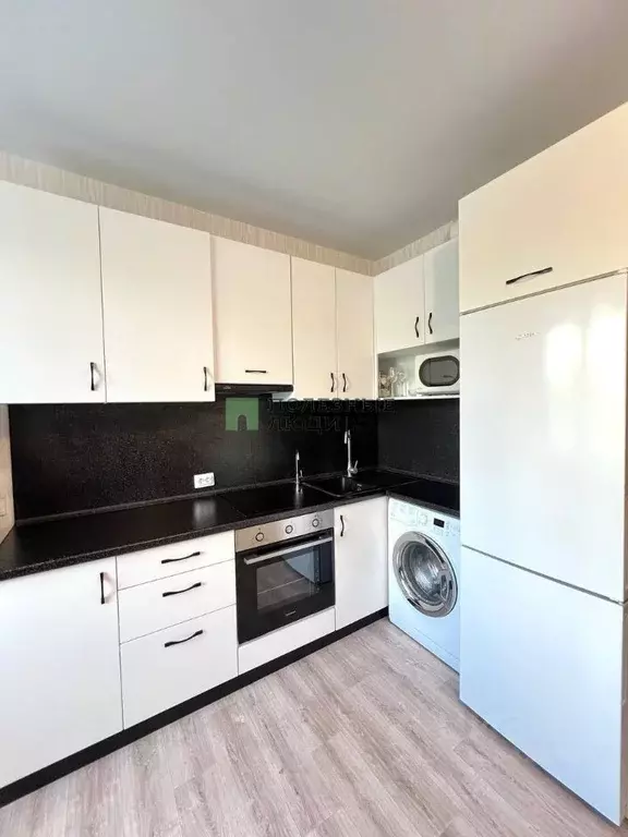 Студия Алтайский край, Барнаул ул. Сергея Ускова, 41 (27.34 м) - Фото 1