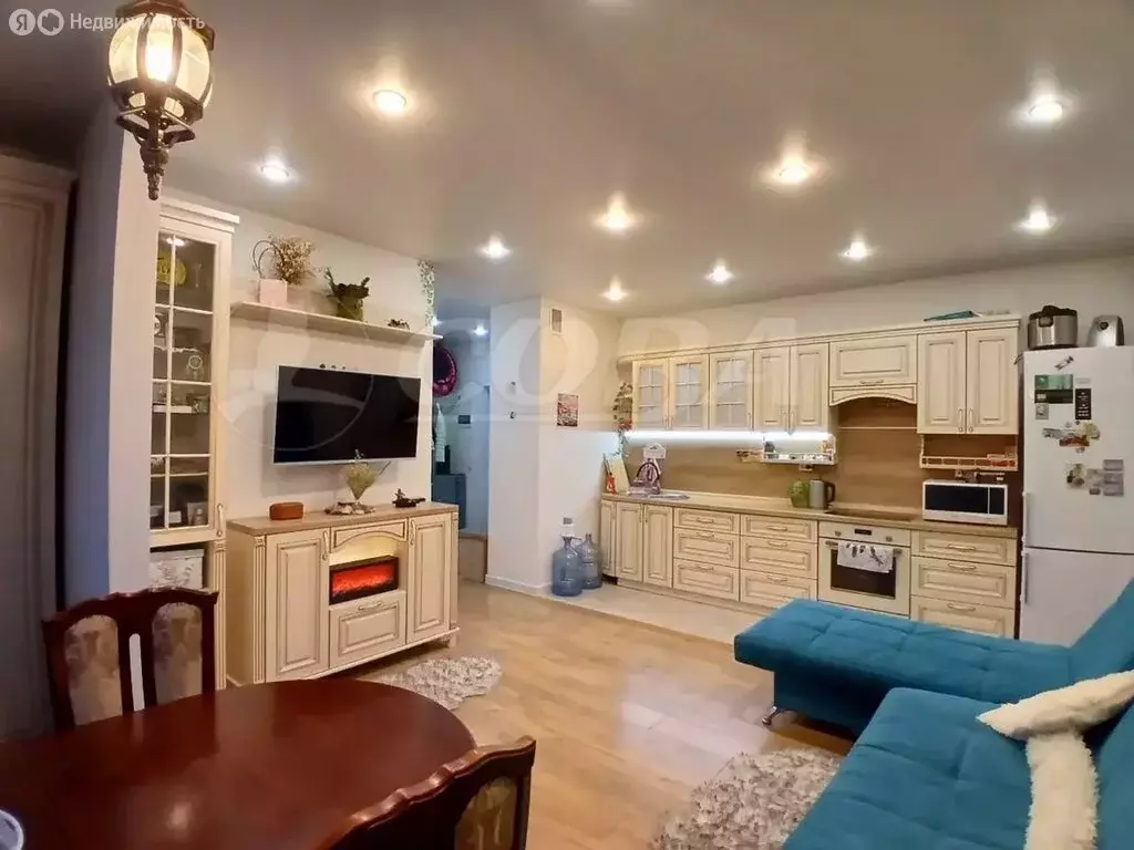 2-комнатная квартира: Тюмень, улица Виктора Тимофеева, 10 (60 м) - Фото 1