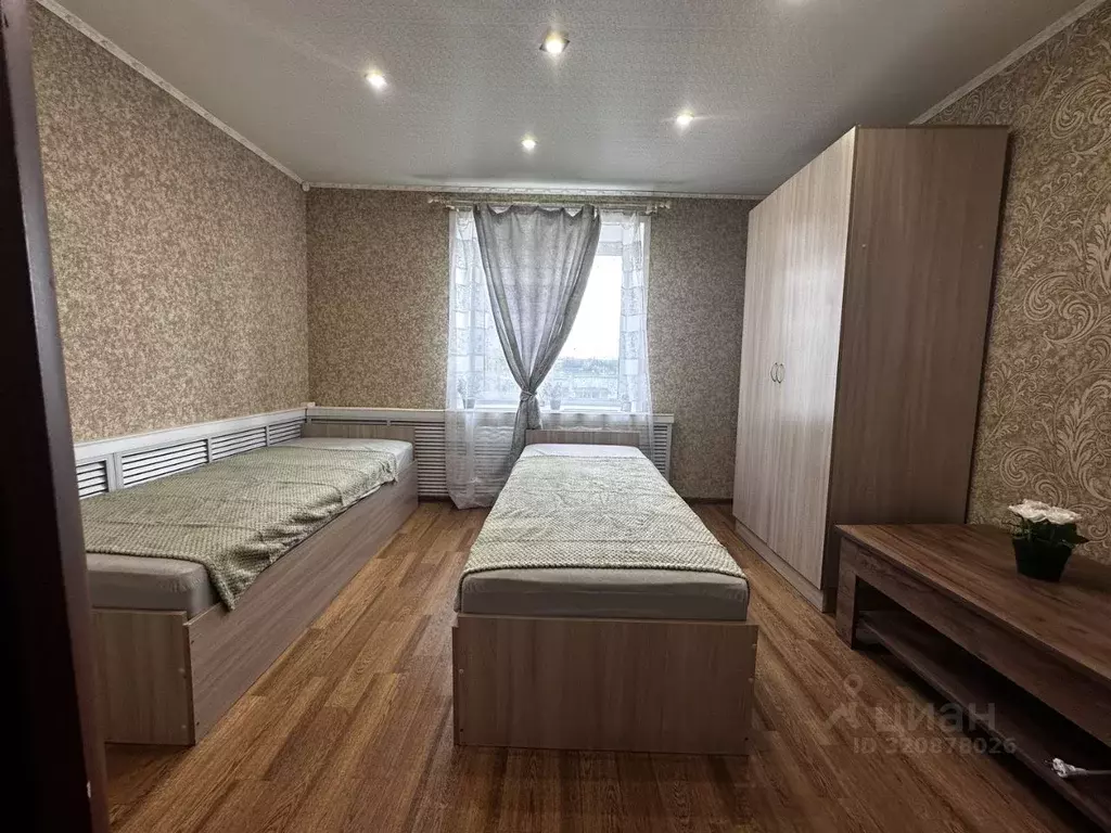2-к кв. Смоленская область, Дорогобуж ул. Мира, 22 (50.0 м) - Фото 0