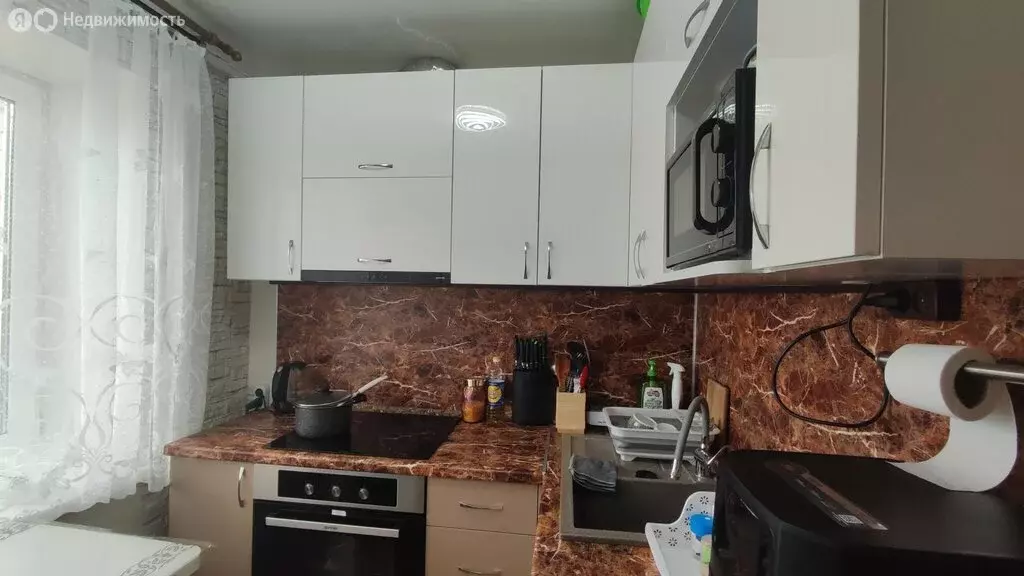 2-комнатная квартира: село Чугуевка, улица Комарова, 15 (47.2 м) - Фото 1